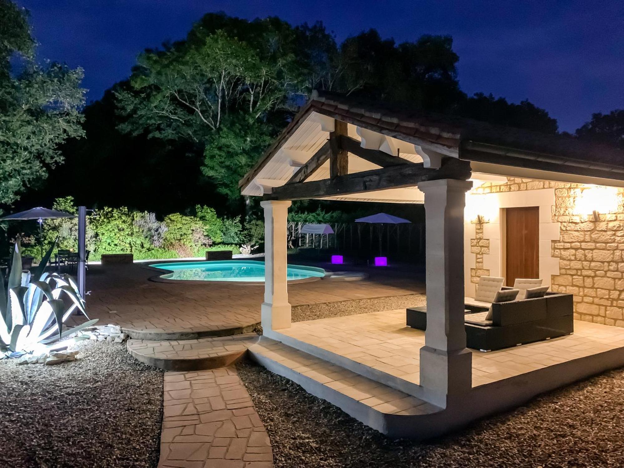 Villa Tagibao Avec Piscine Chauffee Et Spa Lesterps Экстерьер фото