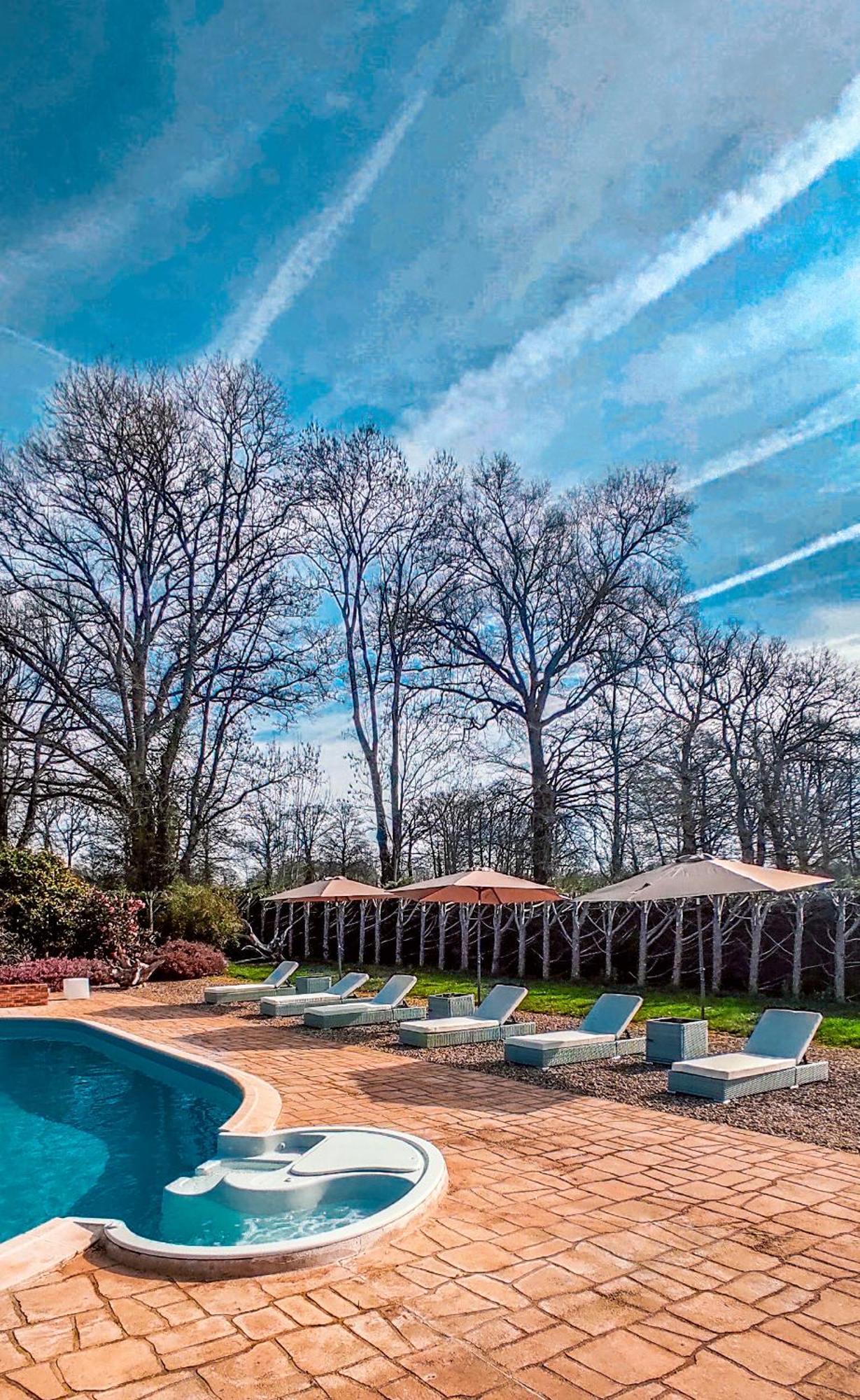 Villa Tagibao Avec Piscine Chauffee Et Spa Lesterps Экстерьер фото