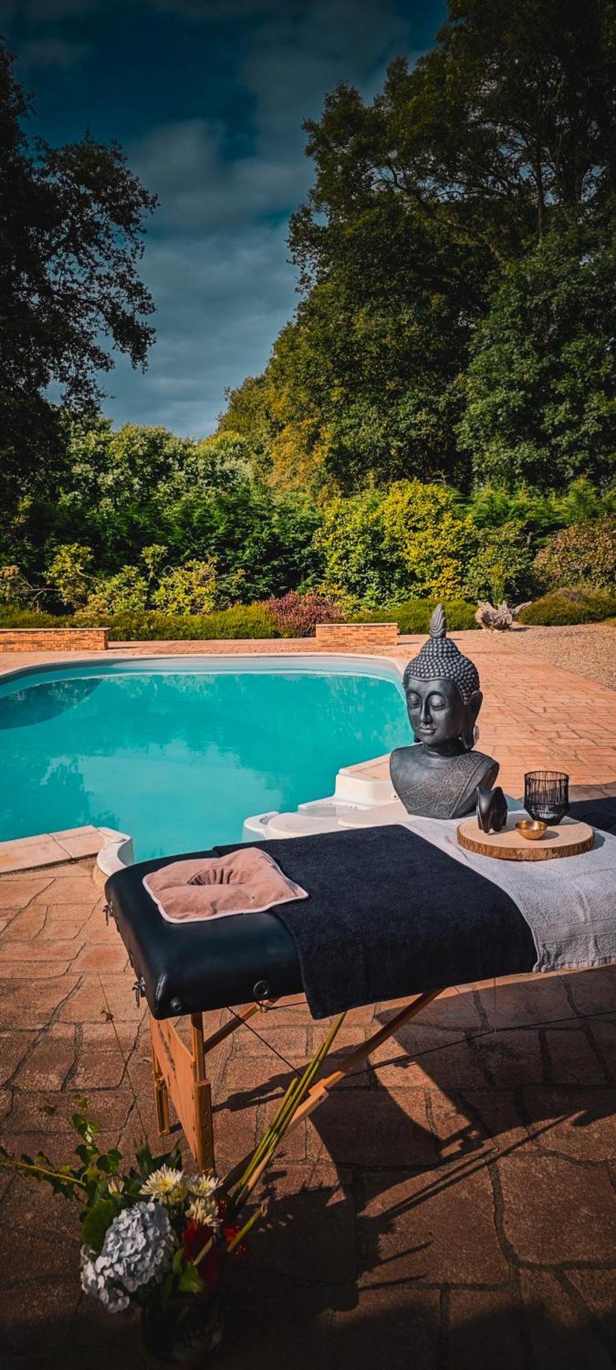 Villa Tagibao Avec Piscine Chauffee Et Spa Lesterps Экстерьер фото